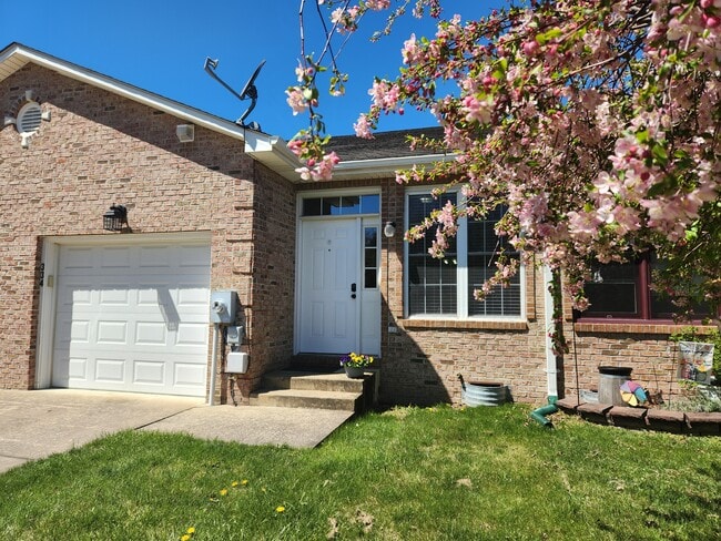334 Lora Dr unit 334 Lora Drive, Woodstock, VA 22664 - photo 3