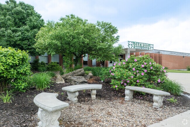 Oakwood Middle School offers a dynamic learning environment.