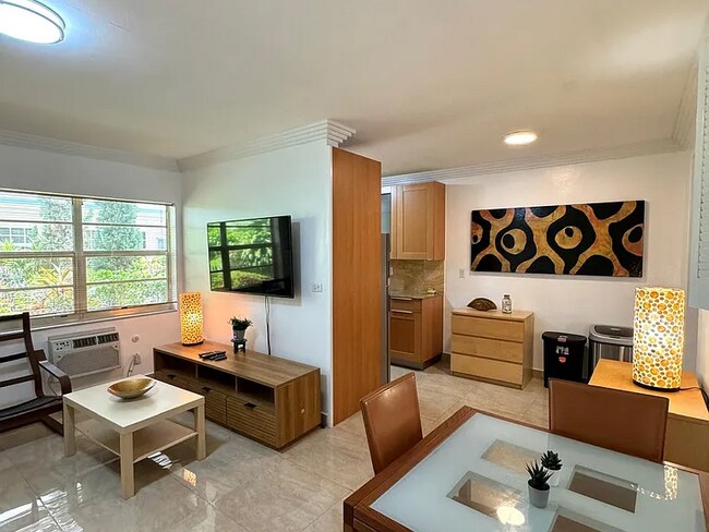 650 Pennsylvania Ave unit 2, Miami Beach, FL 33139 - photo 2