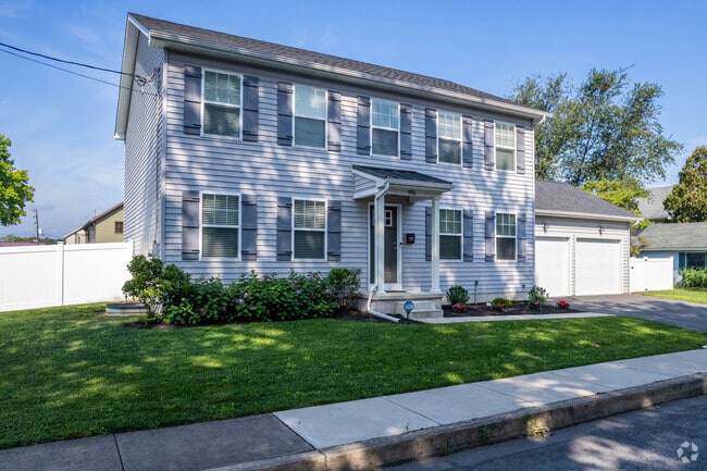 Large single-family homes are common in East Petersburg.