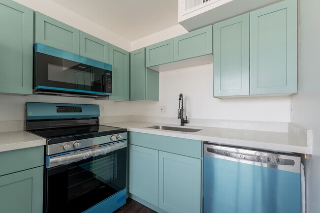 377 N 4th Ave unit 9 - One Bedroom, Phoenix, AZ 85003 - photo 3