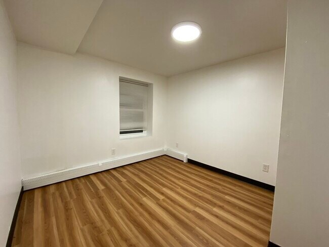 14 Tyler St unit 3, Boston, MA 02111 - photo 2