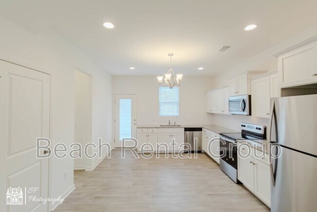 109 Oxfordshire St, Little River, SC 29566 - photo 4