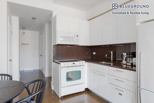 212 W 91st St unit FL15-ID1151, New York, NY 10024 - photo 6