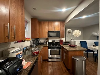 4228 N Whipple St Unit 1W, Chicago, IL 60618