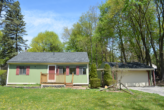 2317 Denby Dr, Waterford Township, MI 48329