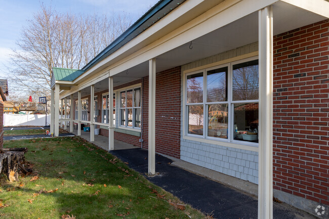 The New School focuses on inquiry-based learning and hands-on experiments.