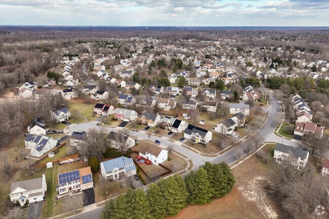 小物 NEIGHBORHOOD neighborhood About Grandview Heights | Schools, Demographics, Things to