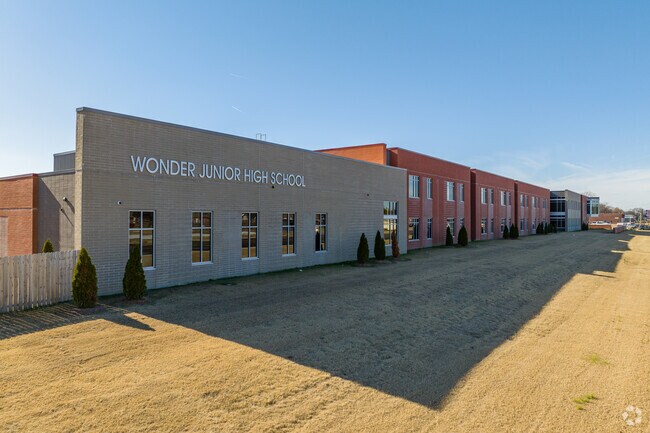 Wonder Junior High is a part of the West Memphis School District.