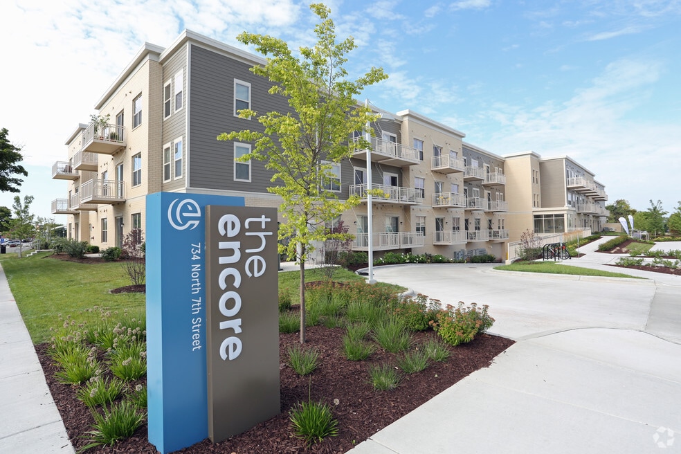 Encore Apartments