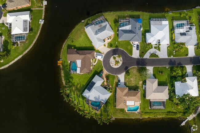 Many Venice Gardens homes have waterfront access and sit on private cul-de-sacs.