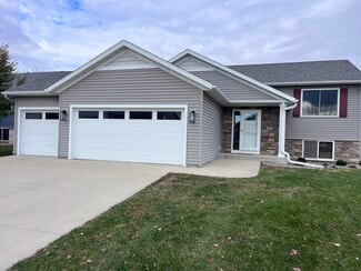 5445 Florence Dr NW, Rochester, MN 55901