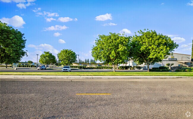 Fox Road Elementary School in Hughson, Ca sits within a quiet neighborhood.