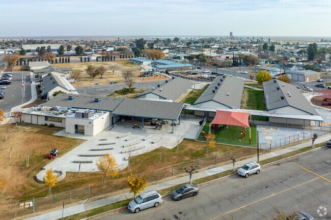 The entrance to Washington Elementary School in Mendota.