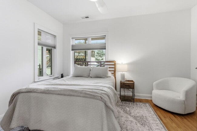 2228 N Seeley Ave unit 2228 N Seeley Ave Un, Chicago, IL 60647 - photo 6