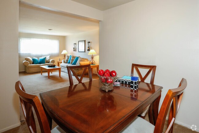 Wilmington Pointe, Dayton, OH 45420 - photo 6