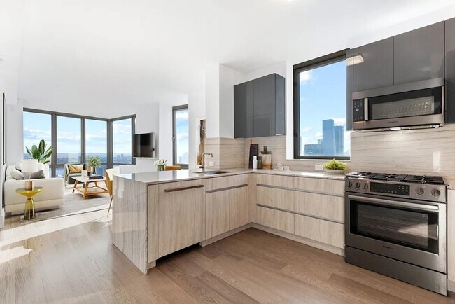 318 W 47th St unit 16, New York, NY 10036 - photo 3