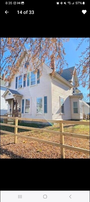 375 Central St unit 2, Manchester, NH 03103 - photo 1