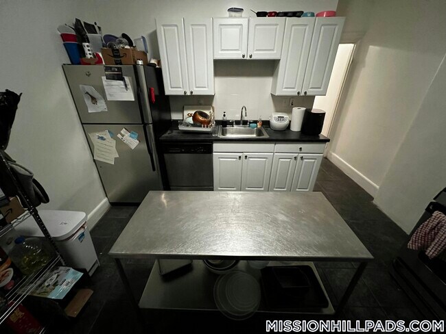 40-42-42 Hillside St unit H, Boston, MA 02120 - photo 5