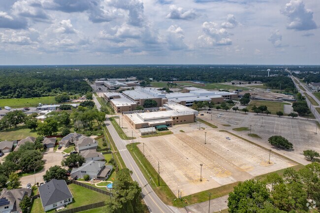State-of-the-art facilities and resources enhance the learning experience at Klein Forest High.