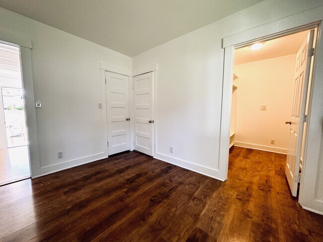 7231 Vanalden Ave unit 7231 Vanalden, Reseda, CA 91335 - photo 3