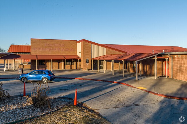 Pea Ridge Intermediate School serves pre-K through fifth grade students.