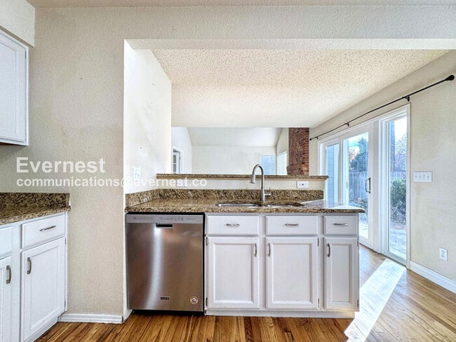 18618 E Grand Cir, Aurora, CO 80015 - photo 6