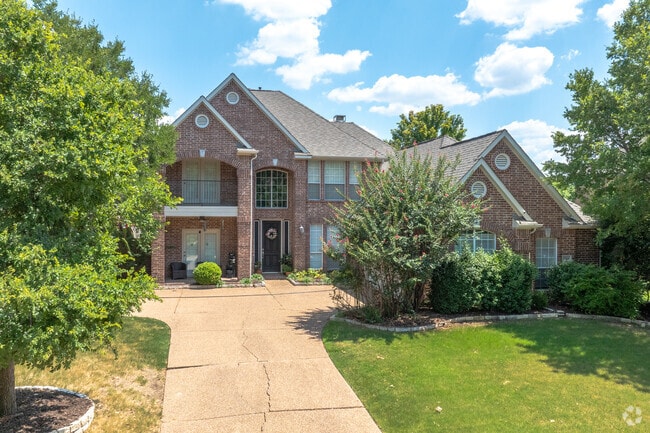 Homes in Wichita Chase are large with an estate feel.