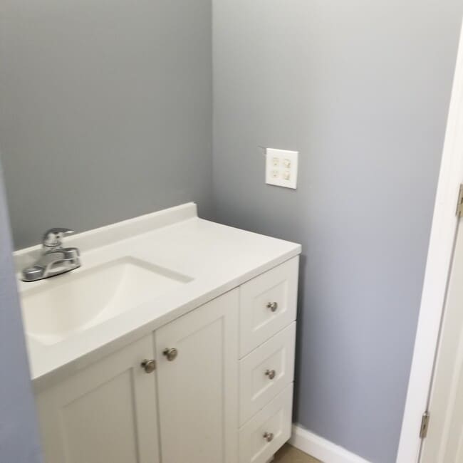 79 Yaun Ave unit 30, Liberty, NY 12754 - photo 4