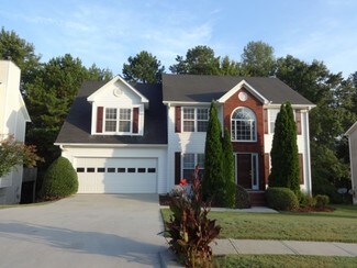 881 Simon Park Cir, Lawrenceville, GA 30045