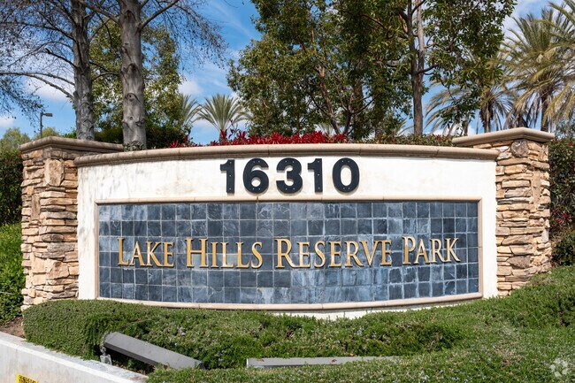 Lake Hills Reserve Park entrance welcomes all visitors.