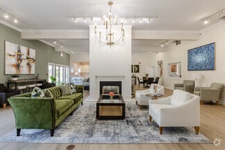 908 Ridge Square, Elk Grove Village, IL 60007