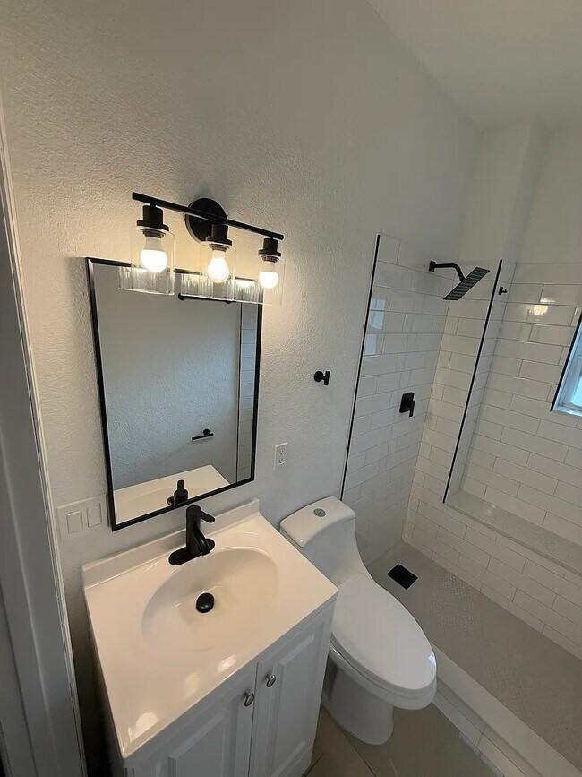 3460 4th Ave S unit 2, Saint Petersburg, FL 33711 - photo 5