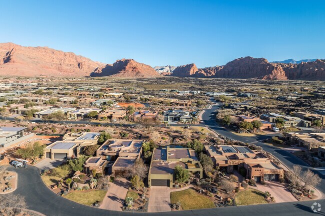 Ivins is a high-end community set against the backdrop of the Red Mountains.
