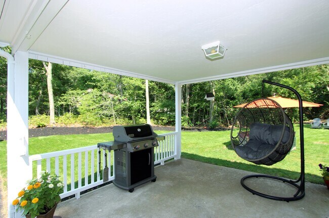 2 Sanford St unit 1, Buzzards Bay, MA 02532 - photo 3