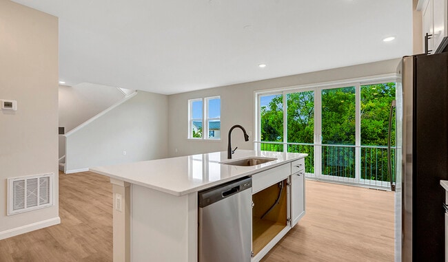 107 Midsummer Ln, Middletown, VA 22645 - photo 5