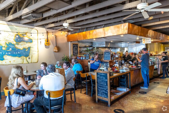 Gyros is serving up delicious Medditeranean food in Clayton Heights-Lomas del Cielo neighborhood.