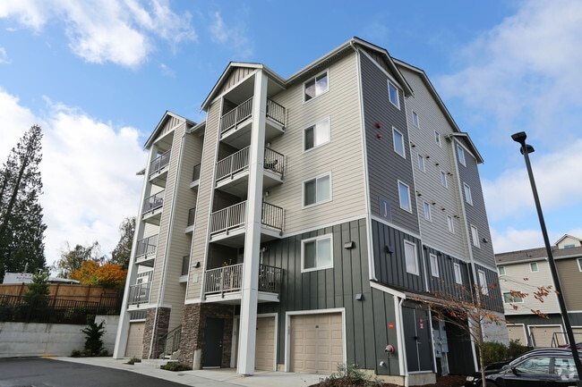 Axis Apartments, Everett, WA 98204 - photo 4