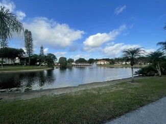 4956 Sable Pine Cir Unit D-1, West Palm Beach, FL 33417