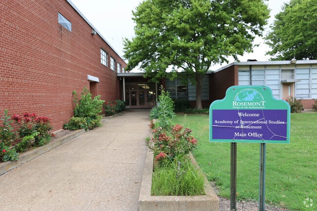 The Academy Of International Studies At Rosemont