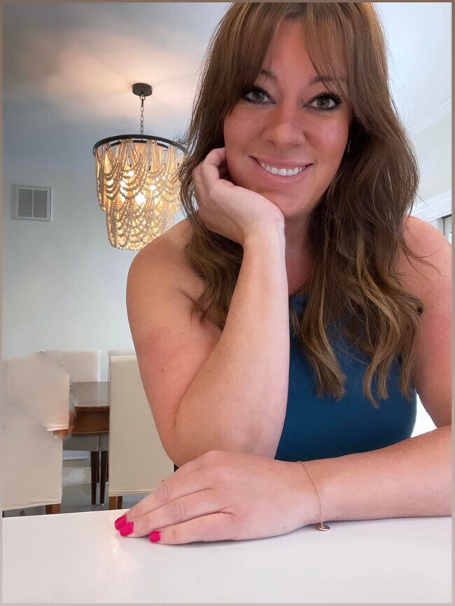 Amber Fernicola