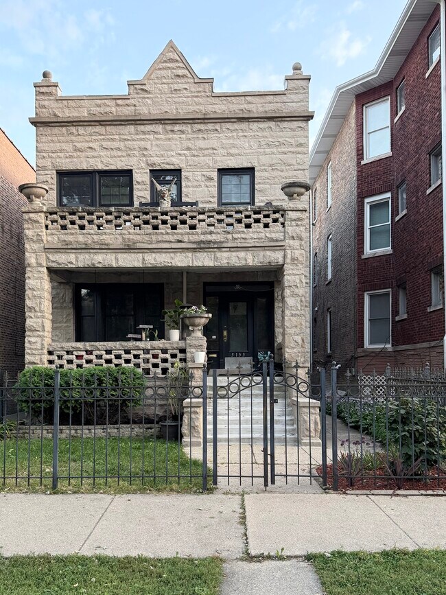 5155 W Cullom Ave unit 2, Chicago, IL 60641 - photo 3