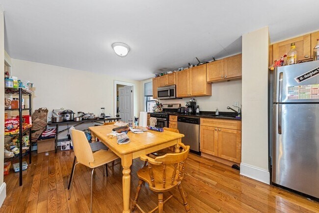 42 Hillside St unit 2, Roxbury Crossing, MA 02120 - photo 4