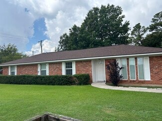 2706 N Hickory St, Sherman, TX 75092