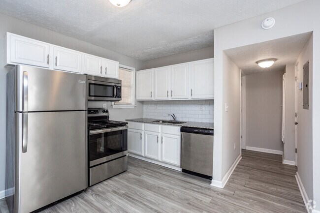 1BR, 1BA - 600SF - Kitchen
