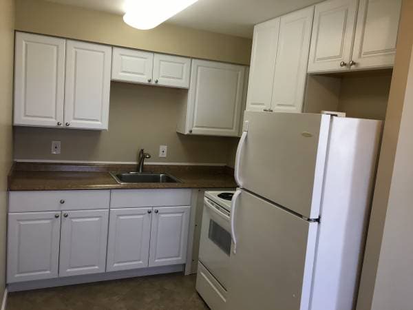 621 Ridge Rd unit 3, Lantana, FL 33462 - photo 2