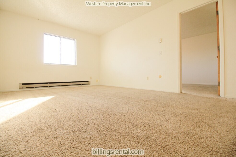 937 N 17th St unit D, Billings, MT 59101 - photo 1