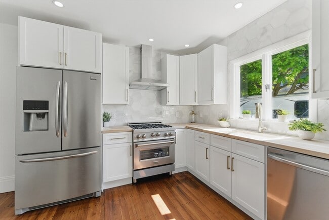 80 Shirley St unit 3, Winthrop, MA 02152 - photo 3