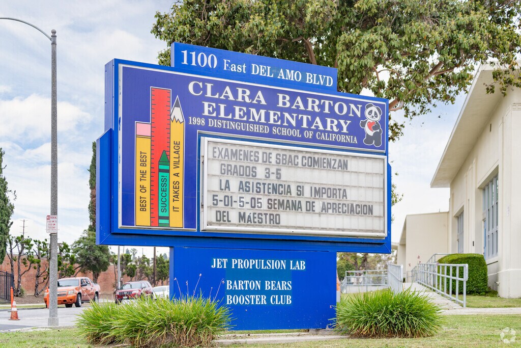 Barton Elementary School's sign welcomes students as they enter.
