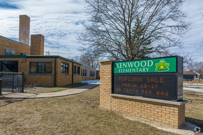 Kenwood Elementary is a public school in Clawson.